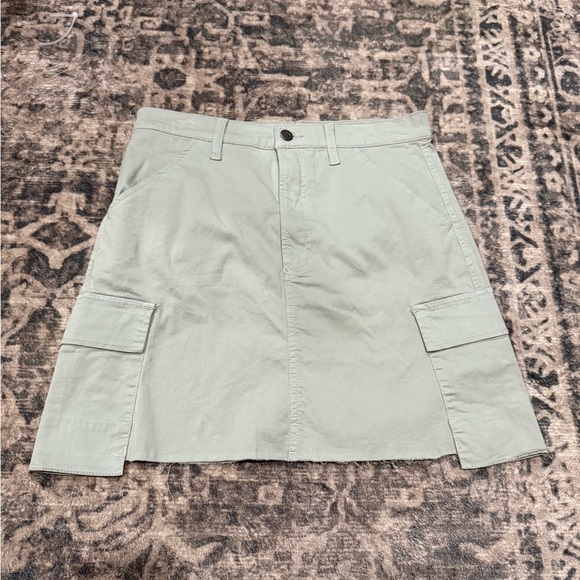 Joe's Jeans Mini Cargo Skirt in green size 27 - Picture 2 of 9
